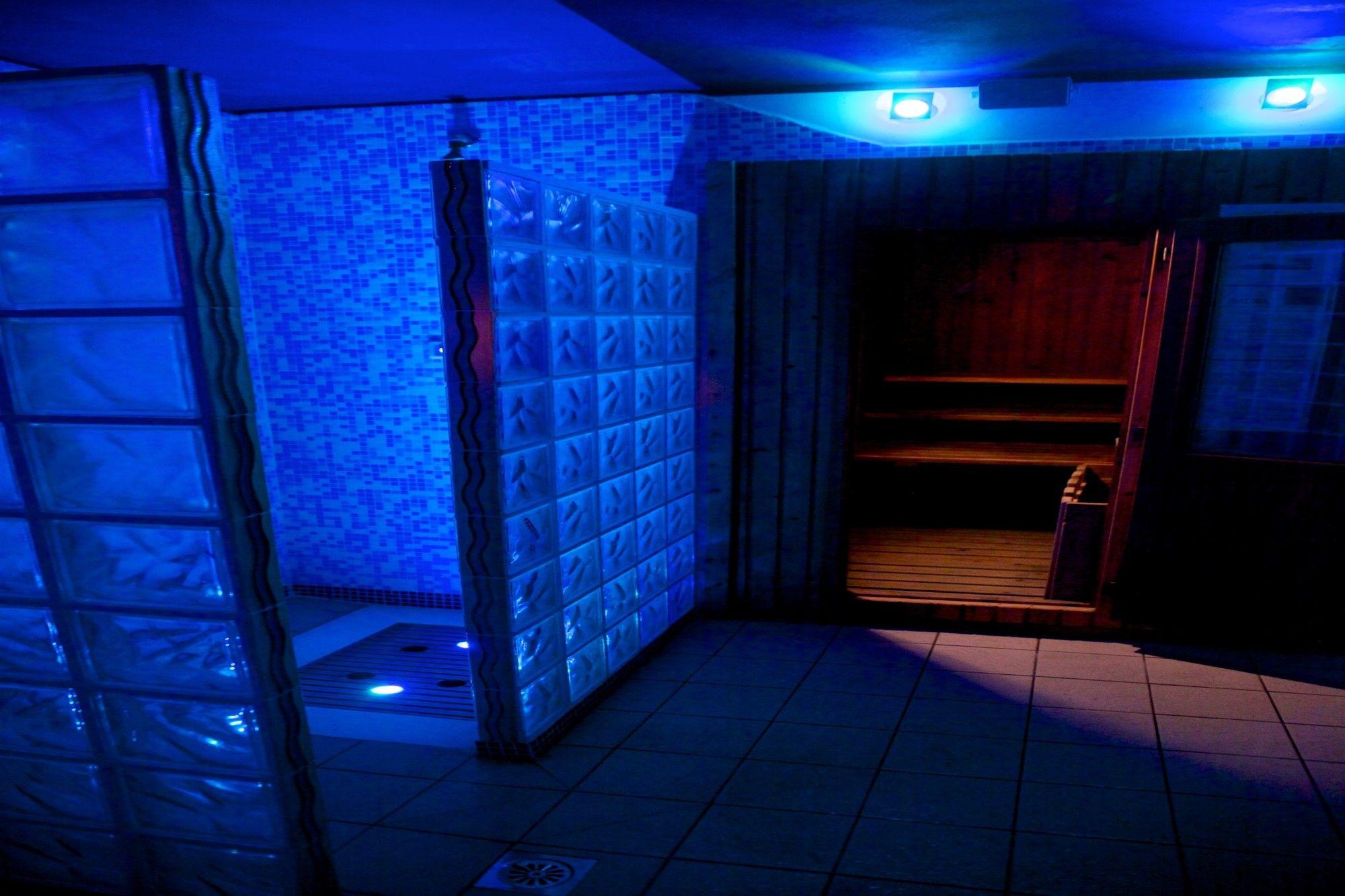 Hotel Leonardo Cesenatico Luaran gambar