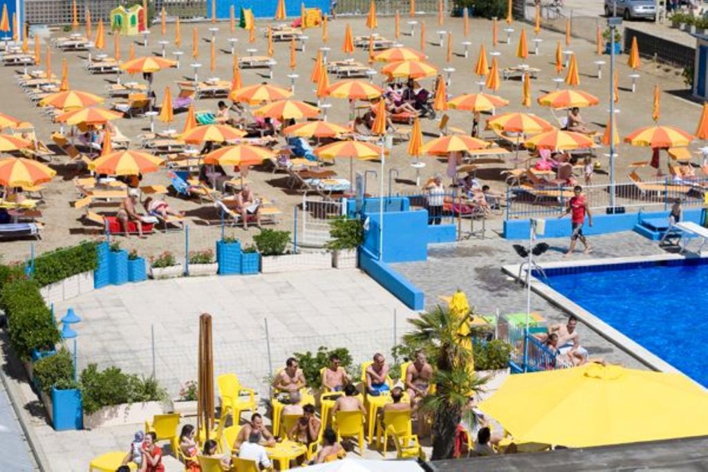 Hotel Leonardo Cesenatico Luaran gambar