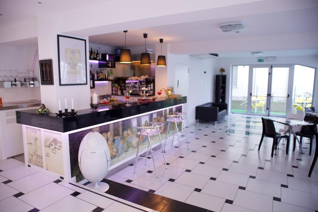 Hotel Leonardo Cesenatico Luaran gambar