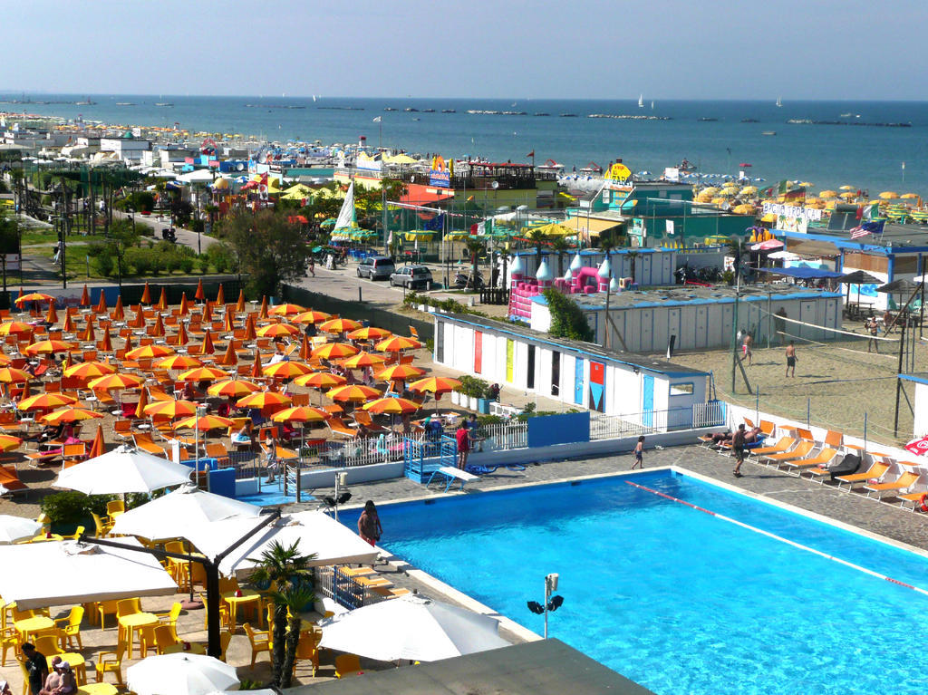 Hotel Leonardo Cesenatico Luaran gambar